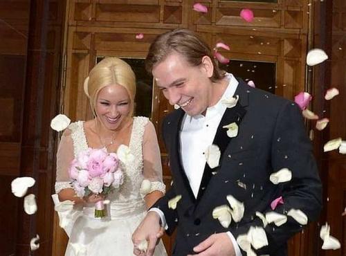 Знаменитости, которые вышли замуж после 40 лет