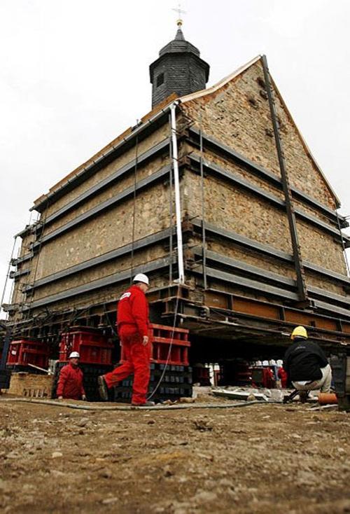 Немецкую церковь проводили в последний путь