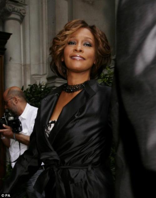 Возвращение поп-дивы: Уитни Хьюстон снова на сцене