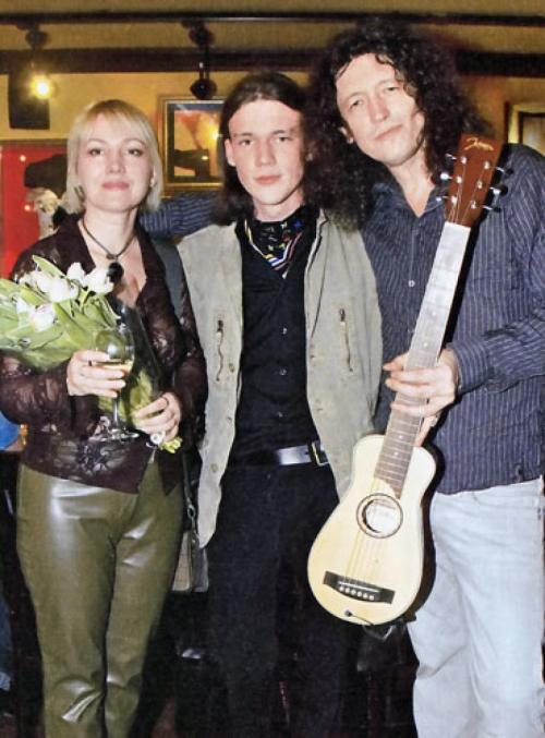 Звезды женившиеся на однокурсниках и одноклассниках