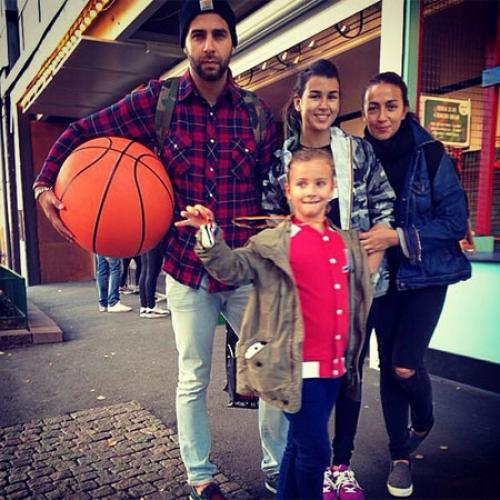 Звезды женившиеся на однокурсниках и одноклассниках