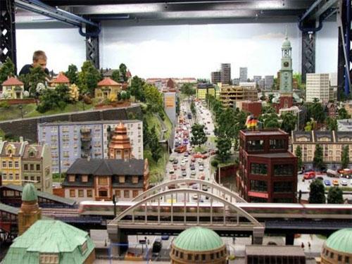 Самый большой в мире город в миниатюре