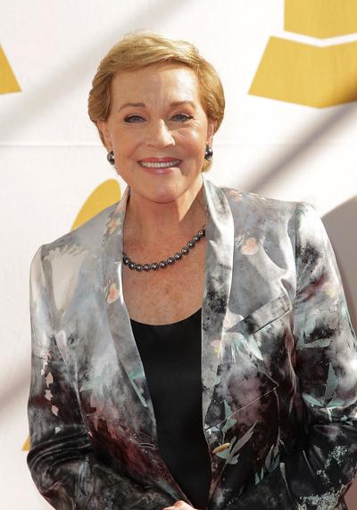 Возраст красоте не помеха: женщины за 50