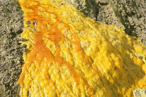 Адское озеро забирает жизни