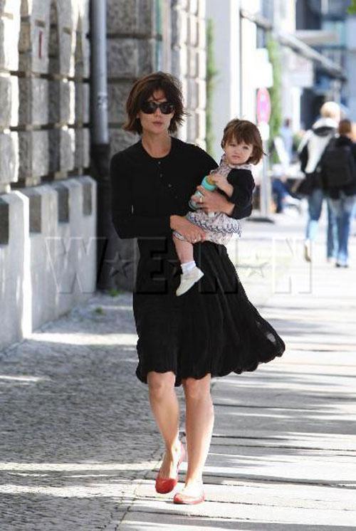 Мадонны с младенцами: очередной беби-бум в Голливуде…
