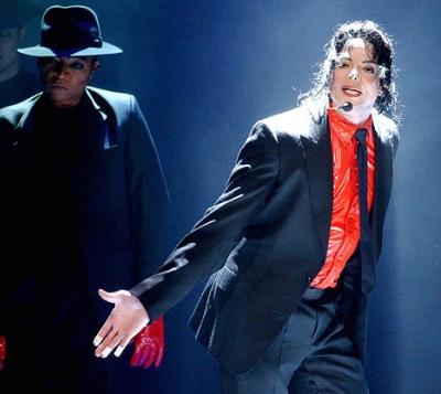 10 самых ярких сценических костюмов