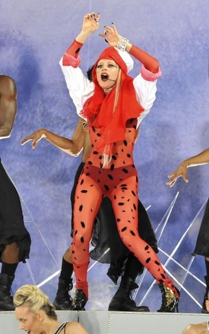 10 самых ярких сценических костюмов