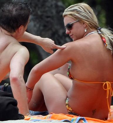 Татуированные розы: голливудские красавицы в наколках