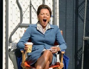 Топ-30 зевающих знаменитостей