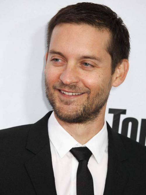 Знаменитости, которые страдают игроманией