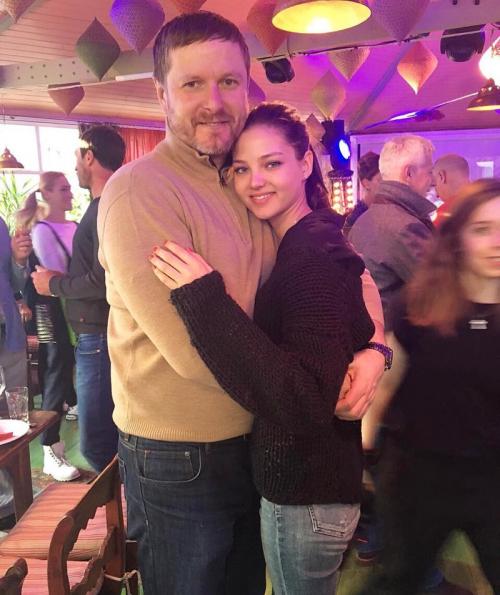 Дети знаменитых родителей, которым завидуют сверстники