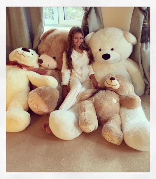 Дети знаменитых родителей, которым завидуют сверстники