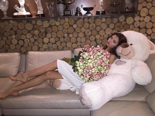 Дети знаменитых родителей, которым завидуют сверстники