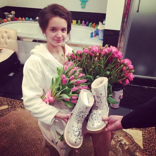 Дети знаменитых родителей, которым завидуют сверстники