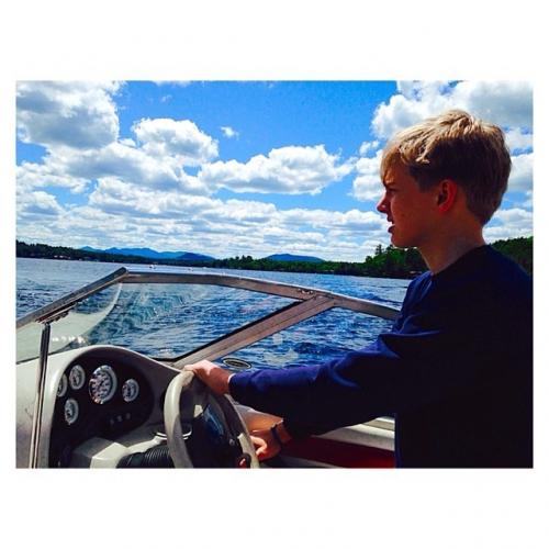 Дети знаменитых родителей, которым завидуют сверстники