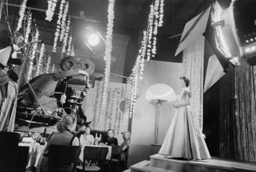 Как сложилась судьба актеров из фильма Рязанова "Карнавальная ночь"