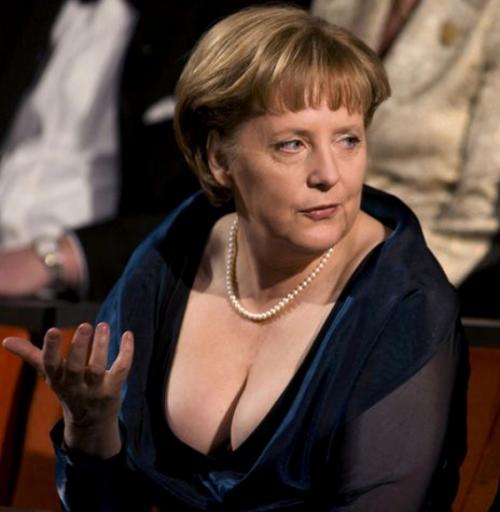 "Пропахшие нафталином" наряды Меркель и другие "модные проколы" женщин-политиков