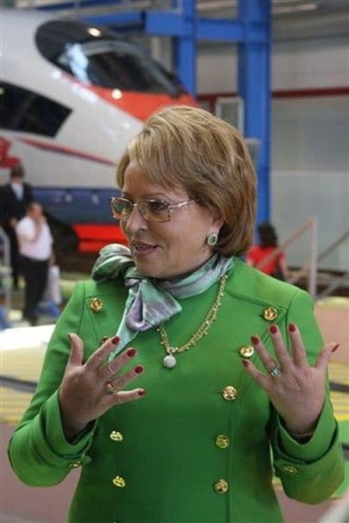 "Пропахшие нафталином" наряды Меркель и другие "модные проколы" женщин-политиков