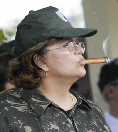 "Пропахшие нафталином" наряды Меркель и другие "модные проколы" женщин-политиков