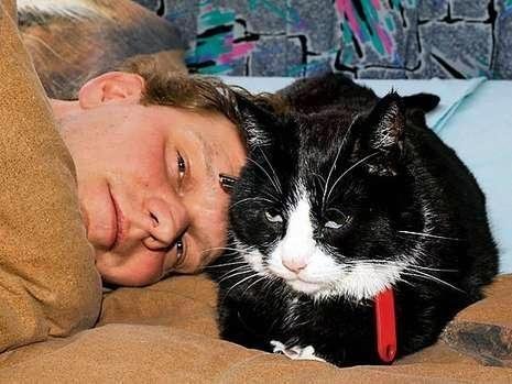 Немецкий почтальон женился на своей кошке