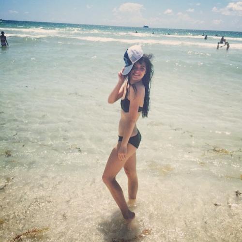 Шарапова и другие знаменитые спортсмены на пляже