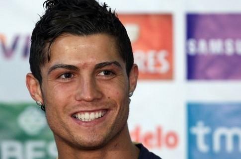 Названы самые страшные и самые красивые футболисты ЧМ-2010