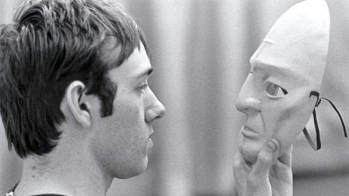 Редкие фото мировых знаменитостей в начале карьеры