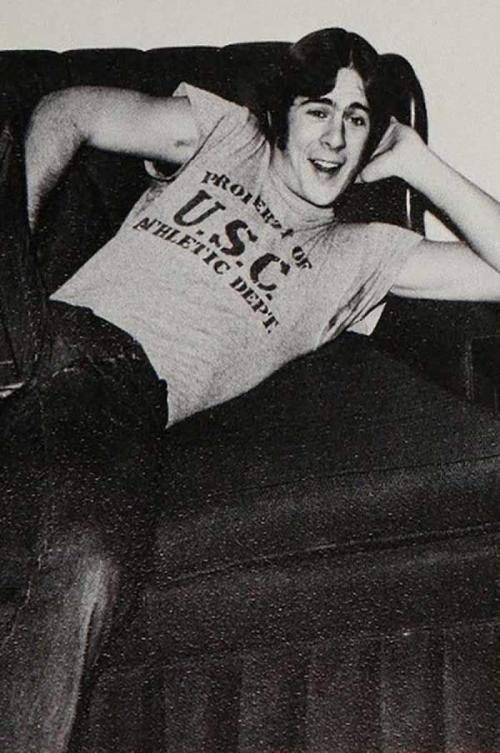 Редкие фото мировых знаменитостей в начале карьеры