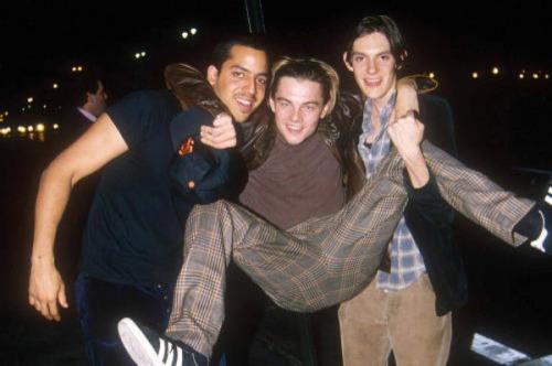 Редкие фото мировых знаменитостей в начале карьеры