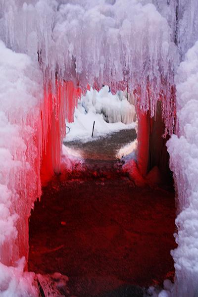 В Швейцарии найден Дворец Снежной королевы