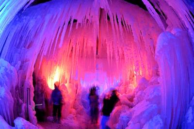 В Швейцарии найден Дворец Снежной королевы