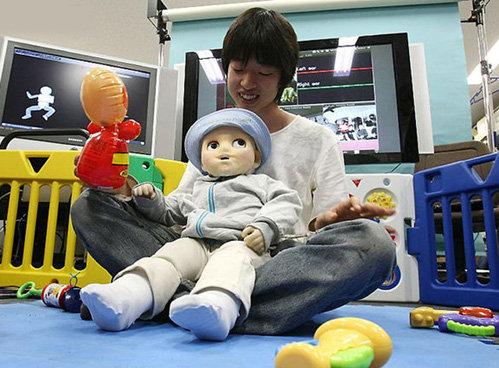 В Японии создали робота-младенца