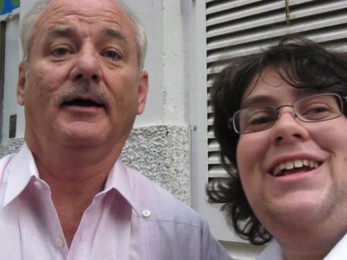 Cумасшедшие фанаты рядом со своими кумирами