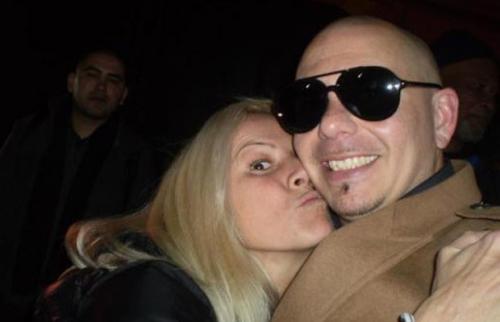 Cумасшедшие фанаты рядом со своими кумирами