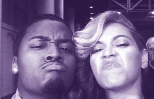 Cумасшедшие фанаты рядом со своими кумирами