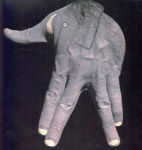 Художник оживил жесты