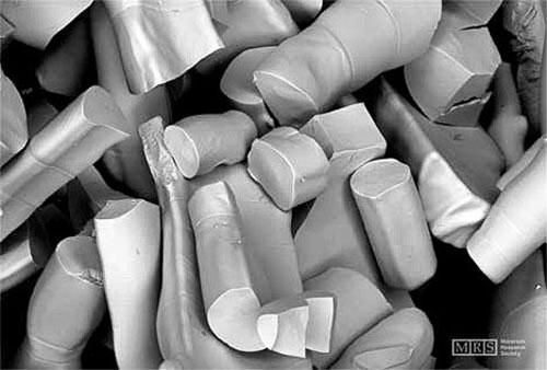 Нанохудожества: от технологии к искусству