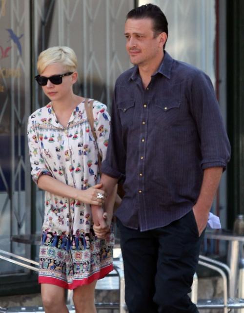 "И на кого променяла?!": новые избранники звездных блондинок