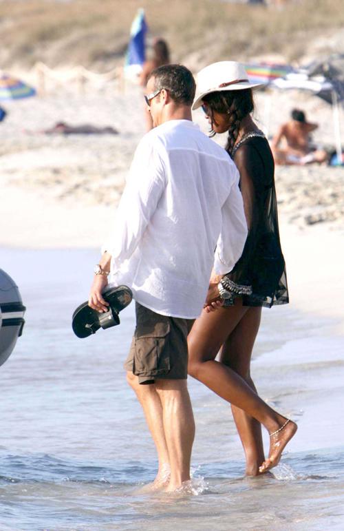 Звезды без стыда: самые горячие пары минувшего лета