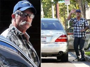 Мел Гибсон приклеил фальшивые усы