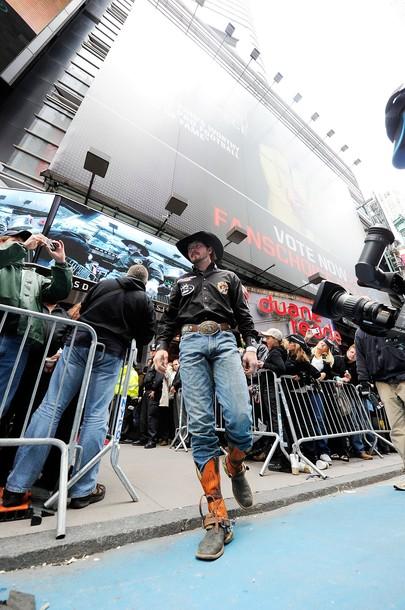 В центре Нью-Йорка устроили родео