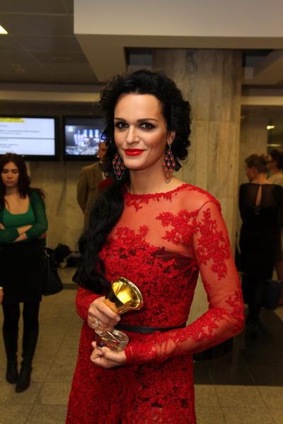 Расторгуева наградили за Родину-мать, а Веру Брежневу – за улыбку