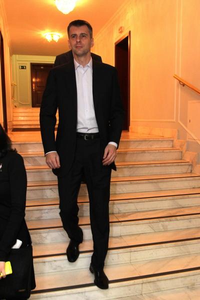 Расторгуева наградили за Родину-мать, а Веру Брежневу – за улыбку