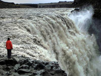 Деттифосс — самый мощный водопад в Европе
