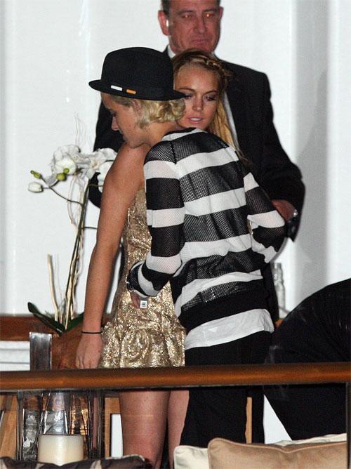 Линдси Лохан опять подозревают в лесбиянстве