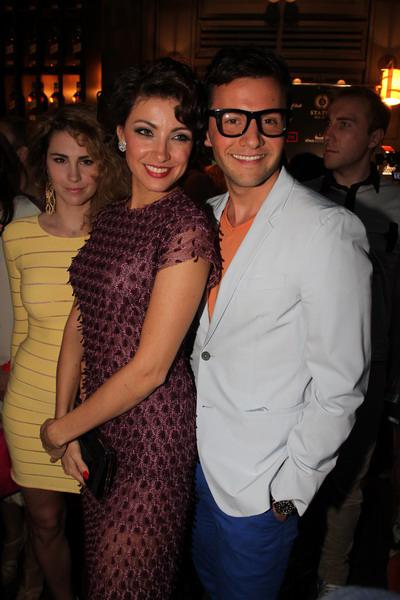 Никас Сафронов против гламура