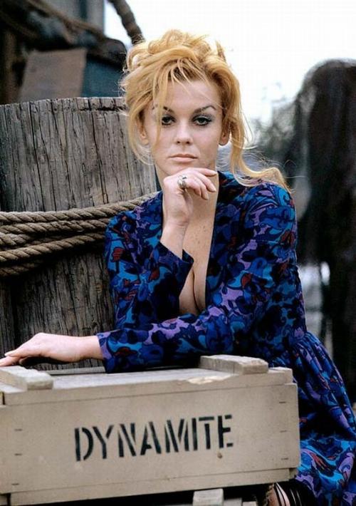 Редкие фотографии юных знаменитостей. Часть 12