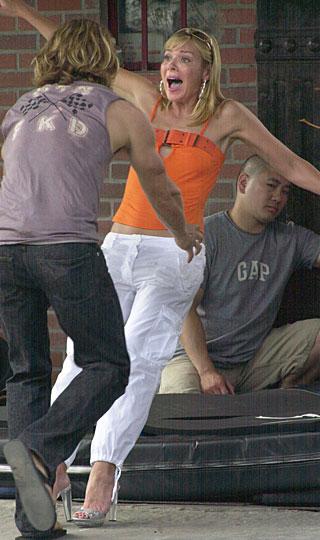 Знаменитости  валятся с ног