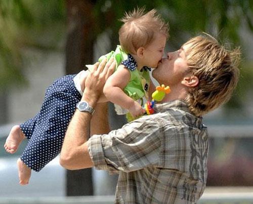 Дочь Анны Николь Смит украсила обложку Us Weekly