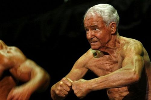 Самый старый бодибилдер в мире